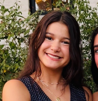 Isabela Charlton-Ouw